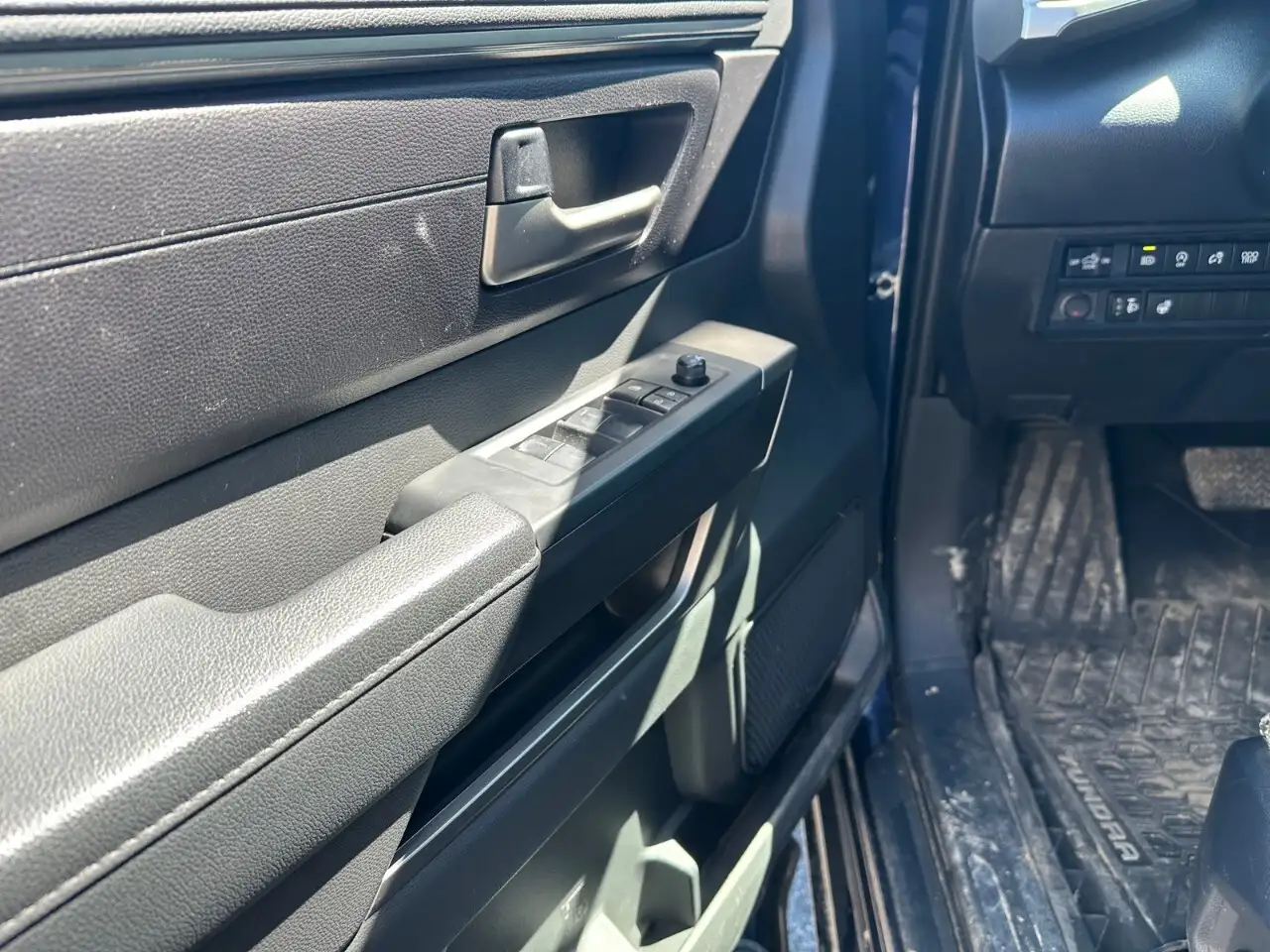Toyota Tundra photo Toyota Tundra