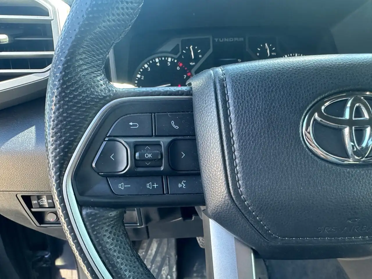 Toyota Tundra photo Toyota Tundra