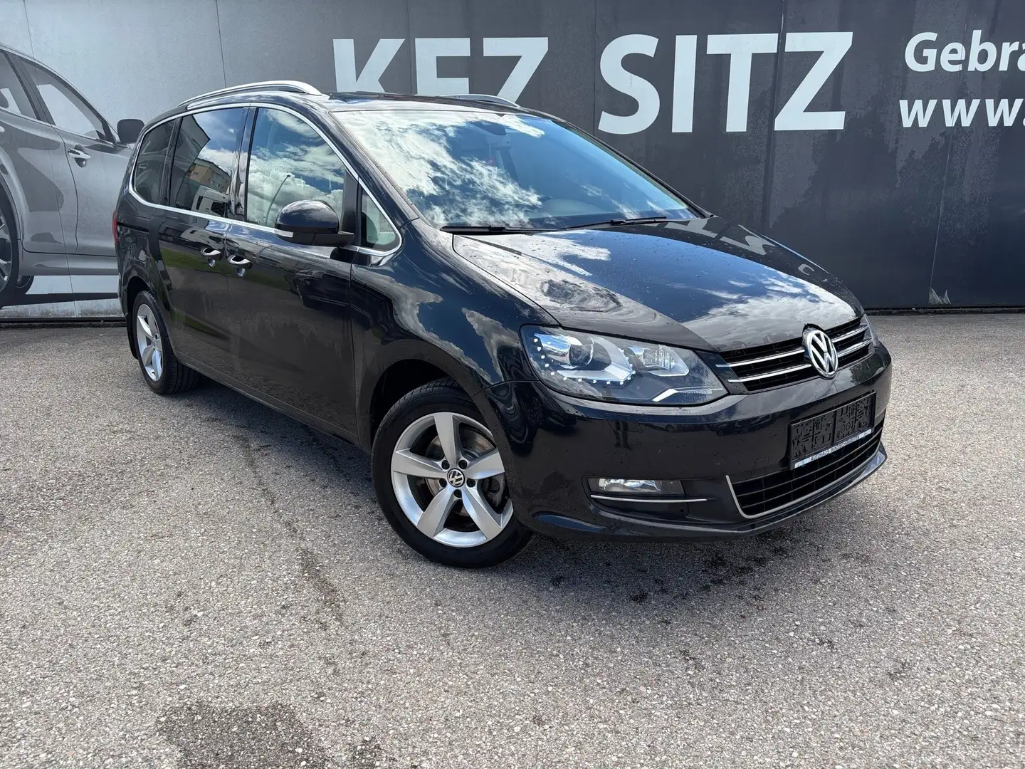 Volkswagen Sharan Highline BMT 2,0 TDI DPF 4Motion Schwarz - 1