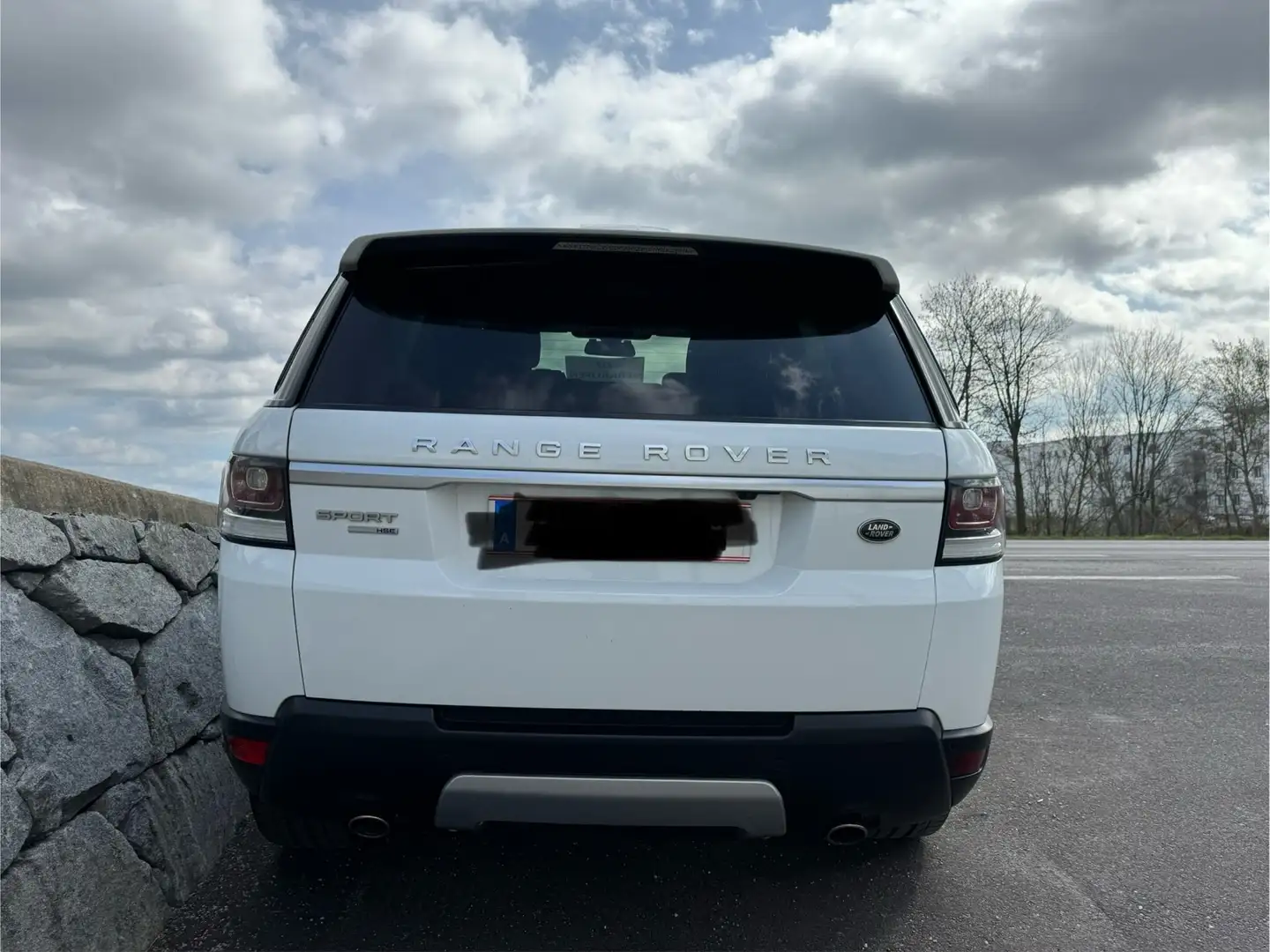 Land Rover Range Rover Sport 3,0 TDV6 HSE Weiß - 2