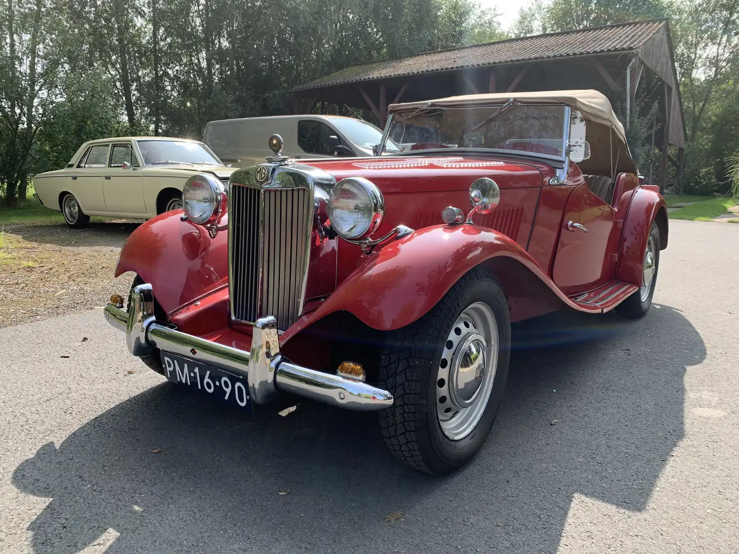 MG TD Červená - 1