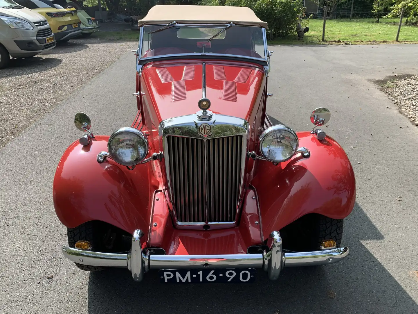 MG TD Červená - 2