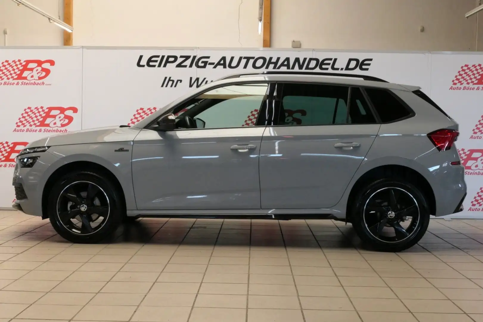 Skoda Kamiq Monte Carlo LED-PDC-Panorma Grau - 2
