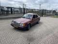 Mercedes-Benz E 200 Rouge - thumbnail 1