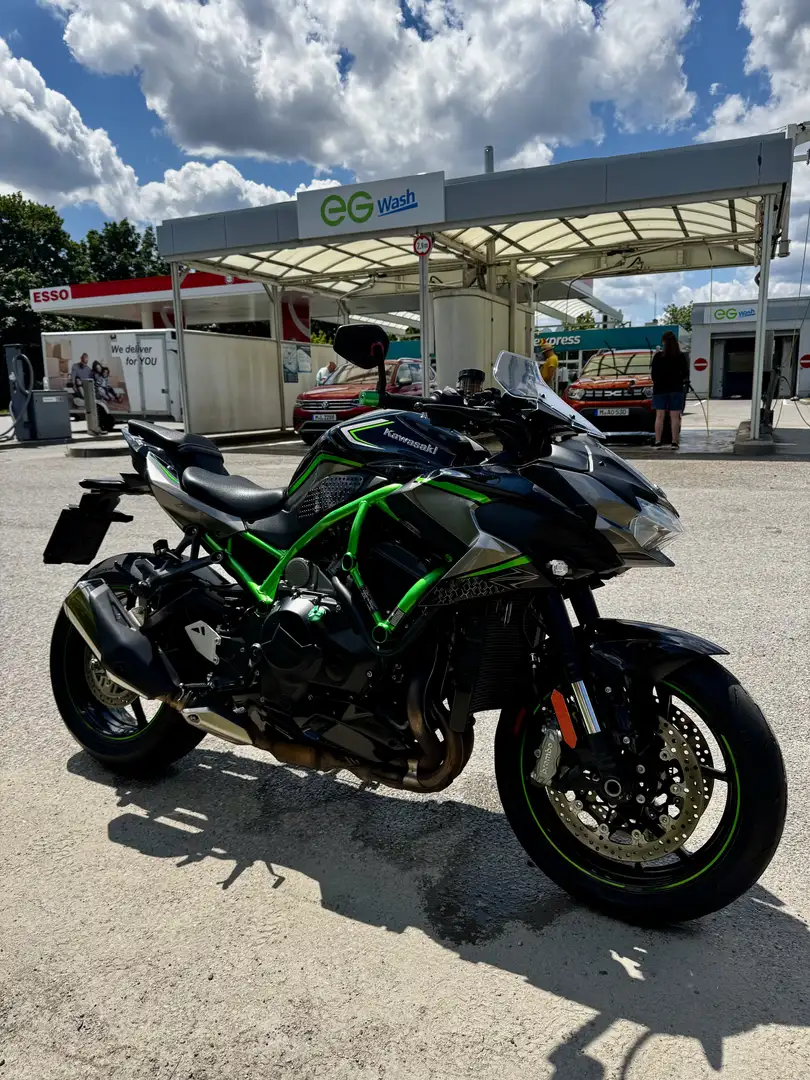 Kawasaki Z H2 Metallic Graphite Gray - 1