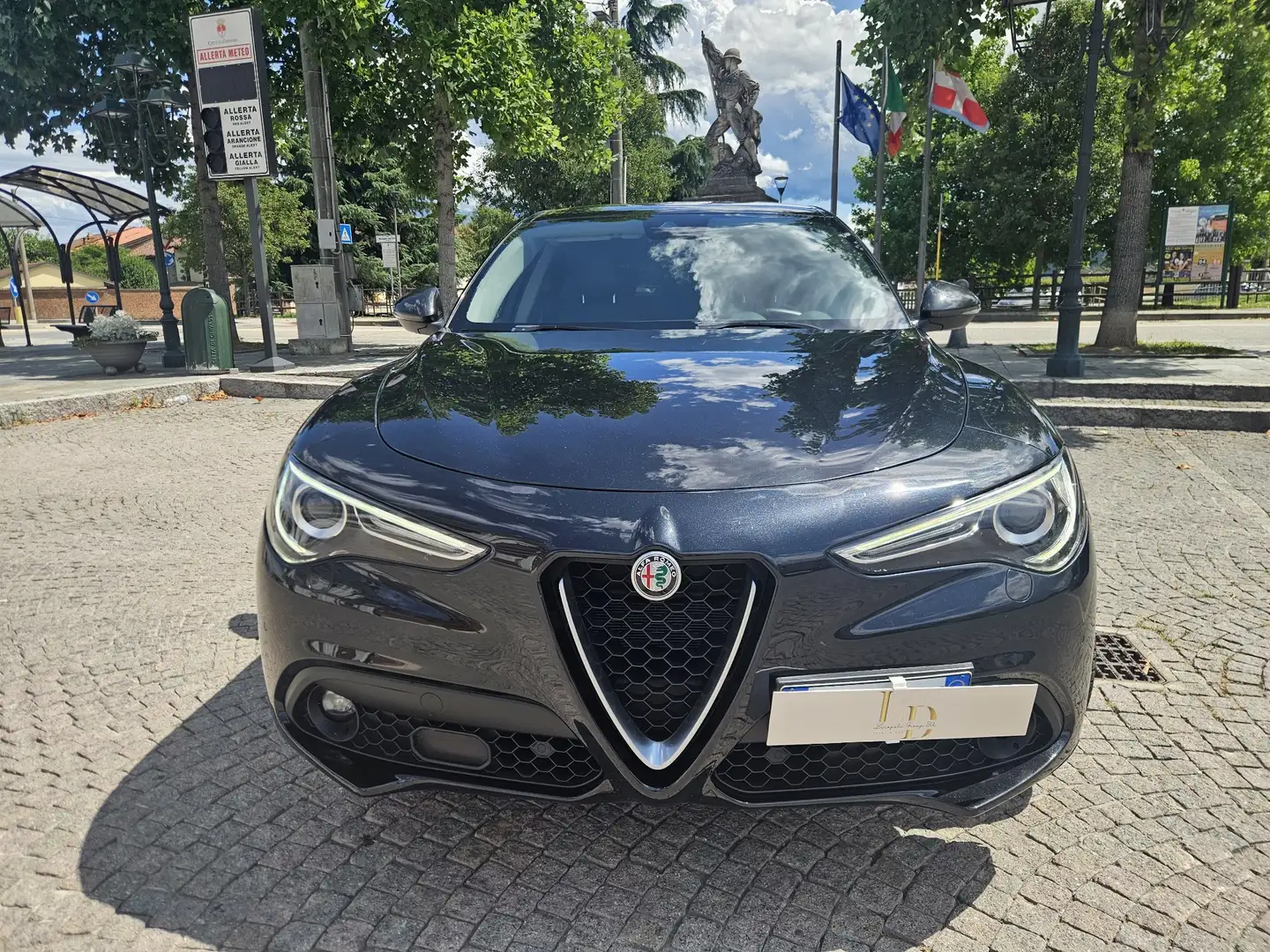 Alfa Romeo Stelvio Stelvio 2020 2.2 t Sprint Q4 190cv/TOTAL BLACK/20! Zwart - 2
