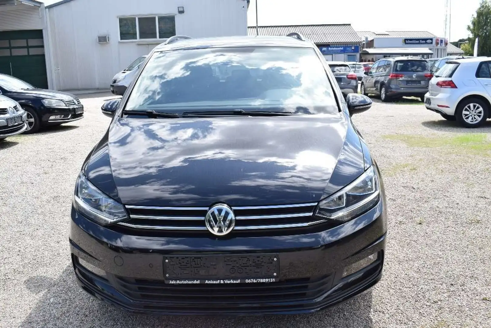 Volkswagen Touran Comfortline 2,0 SCR TDI Schwarz - 2