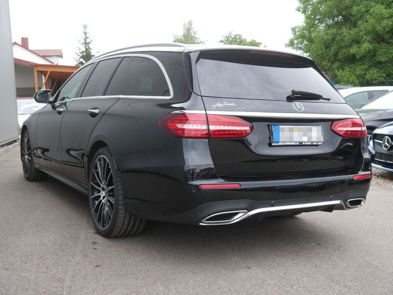 Mercedes-Benz E 400 d T 4Matic AMG-Line DISTR/PANO/360/AHK/STHZ — photo 2