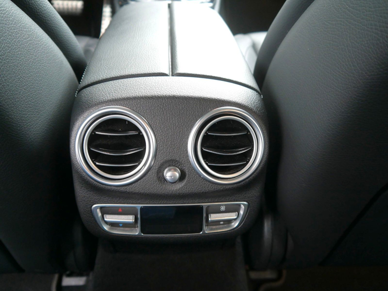 Mercedes-Benz E 400 d T 4Matic AMG-Line DISTR/PANO/360/AHK/STHZ — photo 11