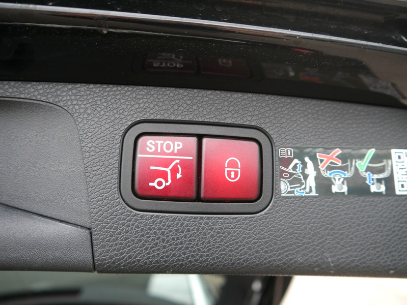 Mercedes-Benz E 400 d T 4Matic AMG-Line DISTR/PANO/360/AHK/STHZ — photo 13