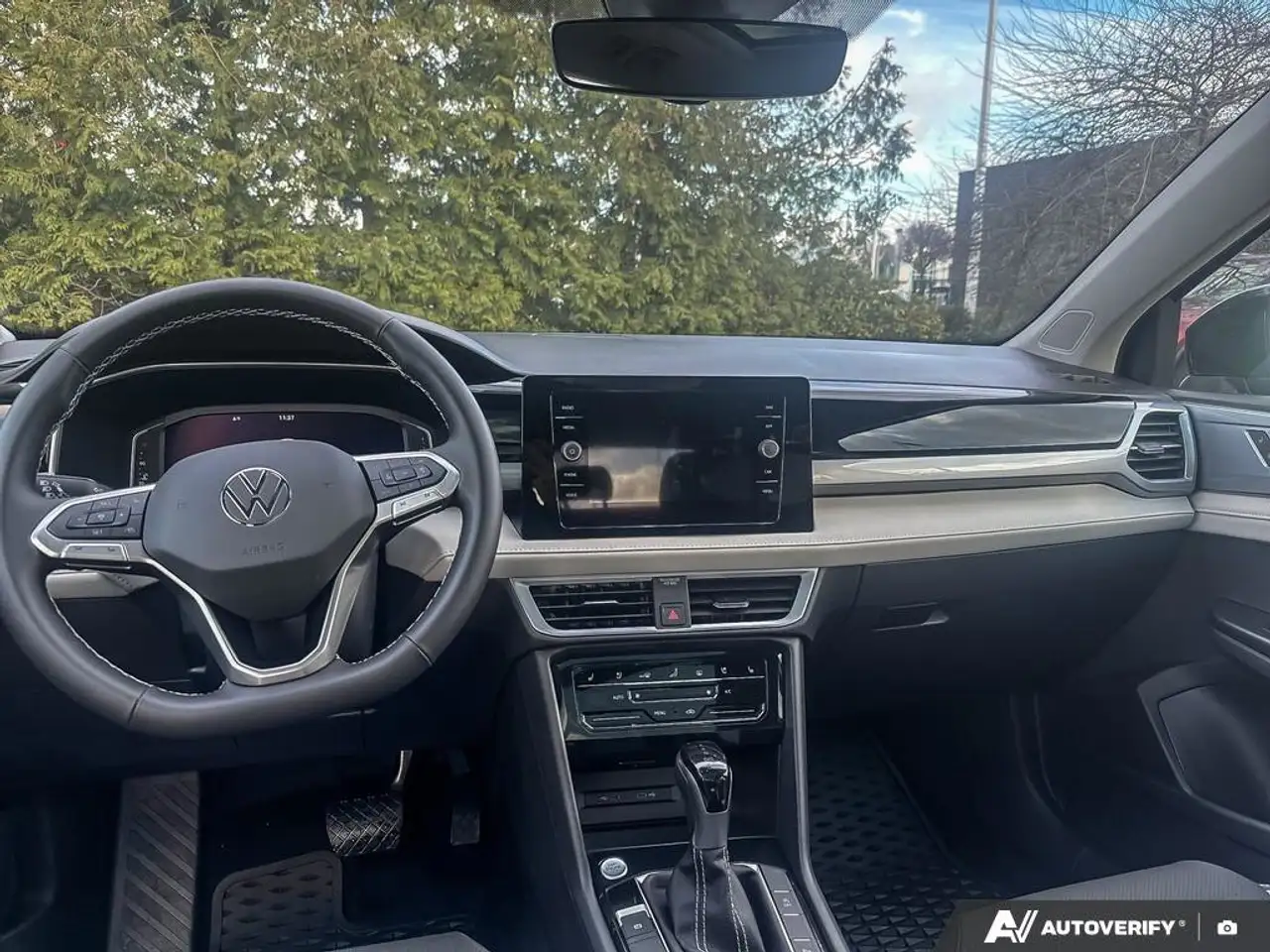 Volkswagen Taos снимка Volkswagen Taos