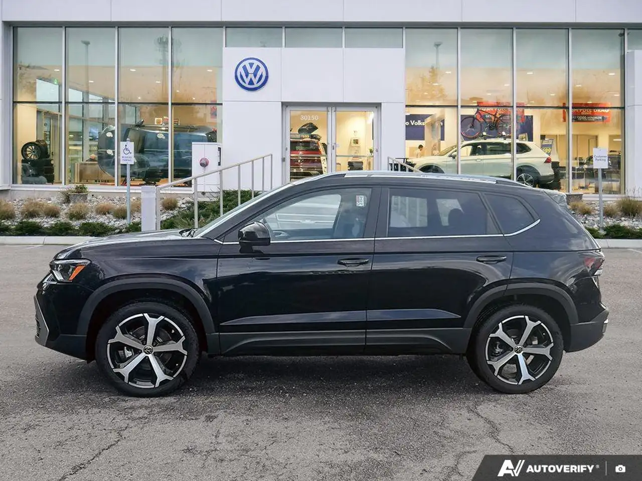 Volkswagen Taos снимка Volkswagen Taos