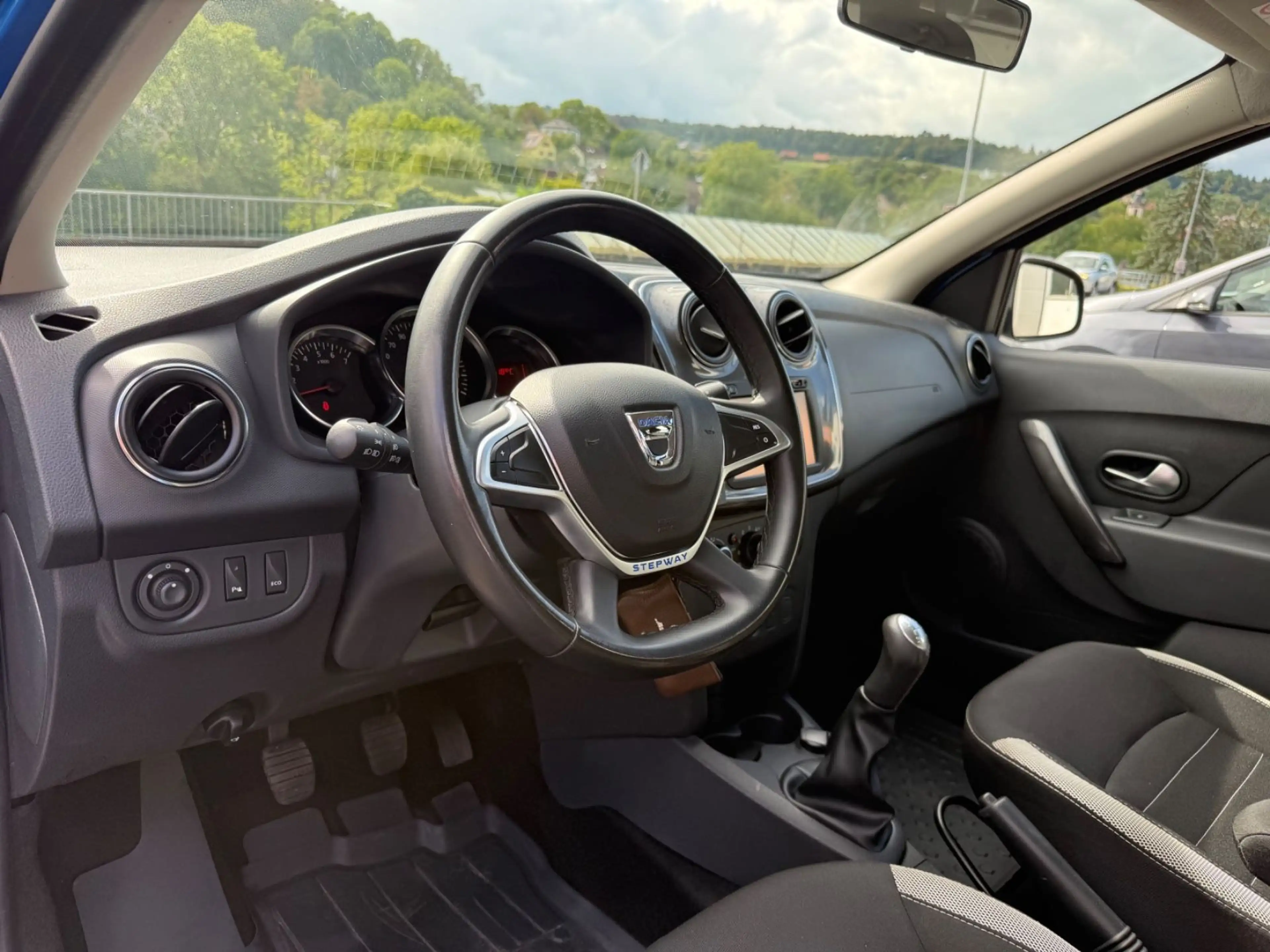 Dacia Logan MCV II Kombi Stepway Navi Klima RFK Tempo — photo 7