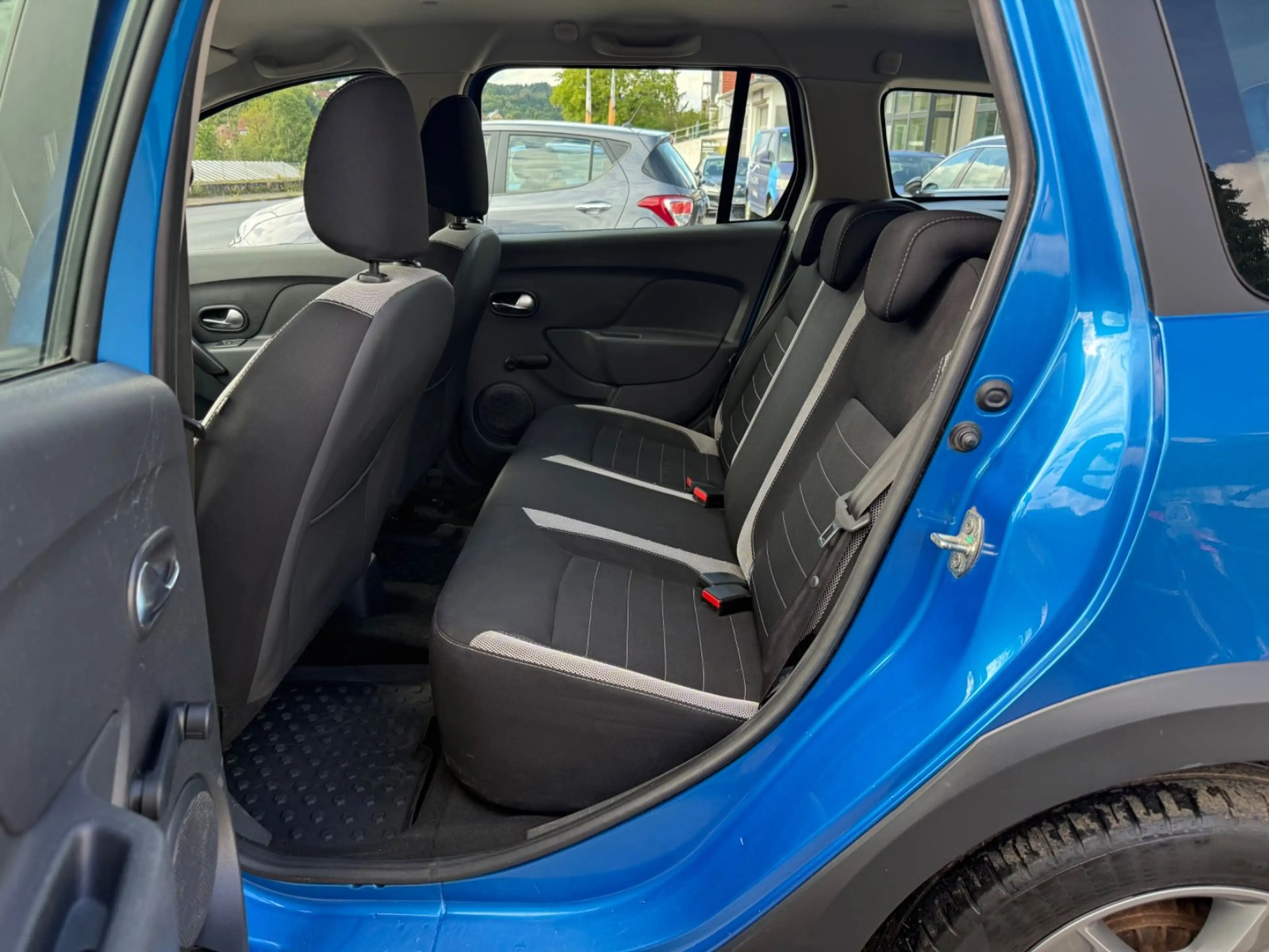 Dacia Logan MCV II Kombi Stepway Navi Klima RFK Tempo — photo 14