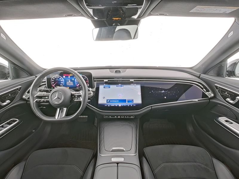 Mercedes-Benz E 220 d AMG*SUPERSCREEN*PANO*20"ZOLL*DISTRONIC* — photo 7