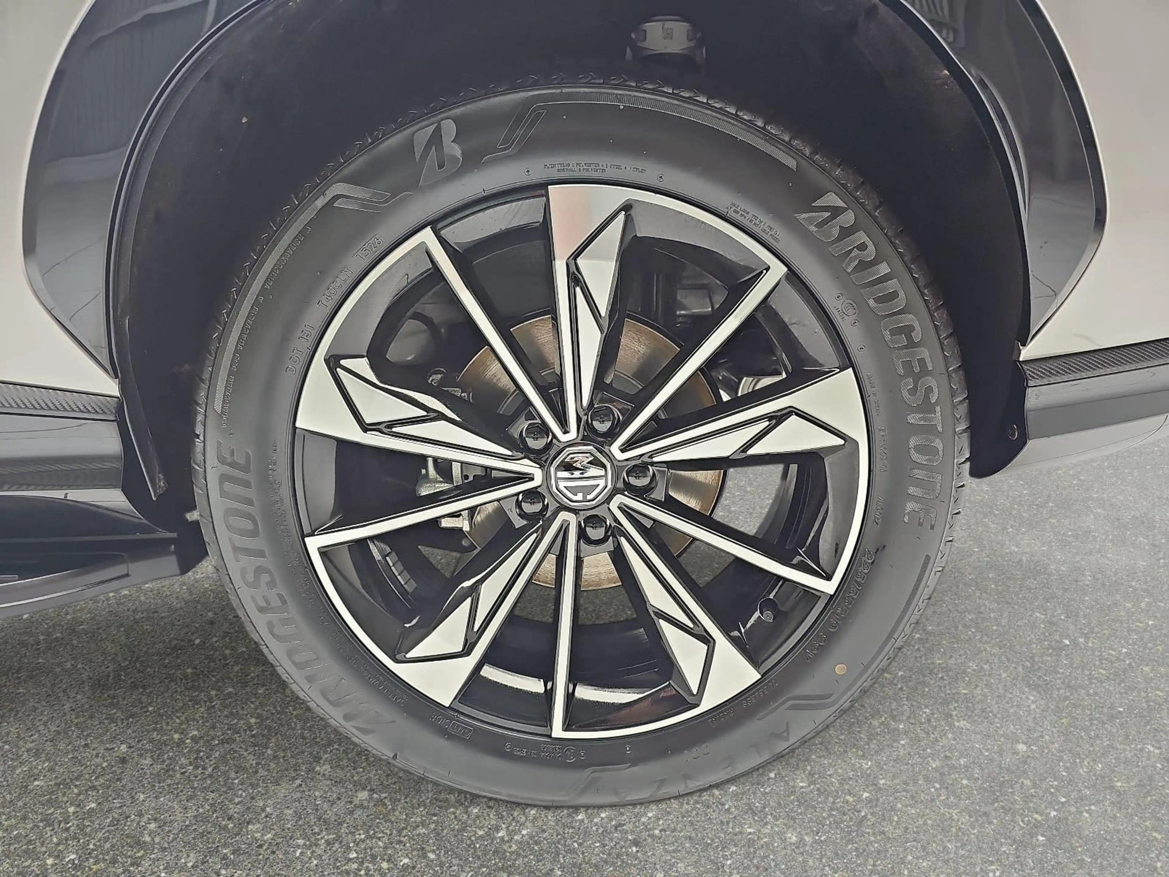 MG HS HS 1.5 PLUG-IN-HYBRID MY25.5 LUXURY LEDER 360-GRAD — photo 7
