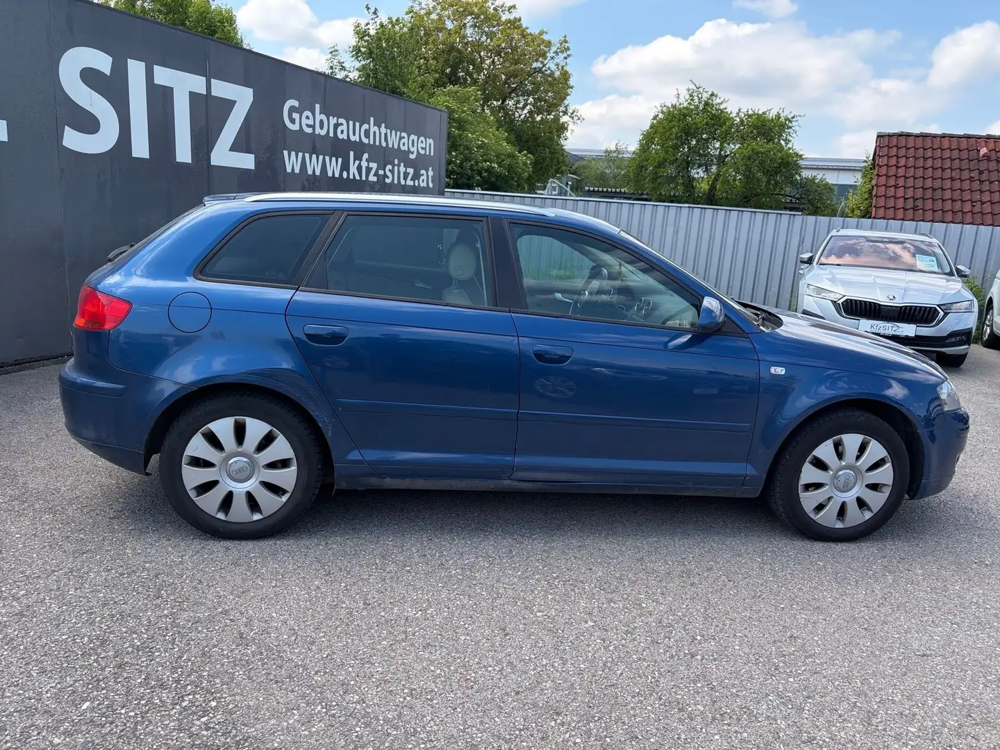 Audi A3 SB Ambition 2,0 TDI DSG Blau - 2