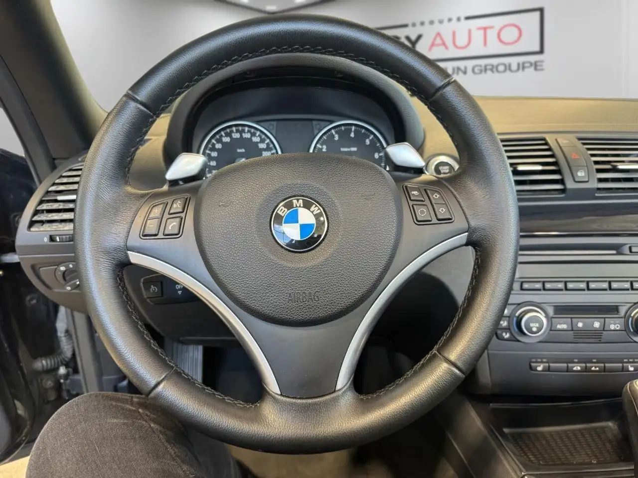 BMW 1 Series снимка BMW 1 Series