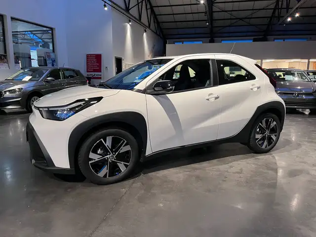 Toyota Aygo X Aygo X Hybrid 1.5i VVT-i Play E-CVT (85 kW) Play