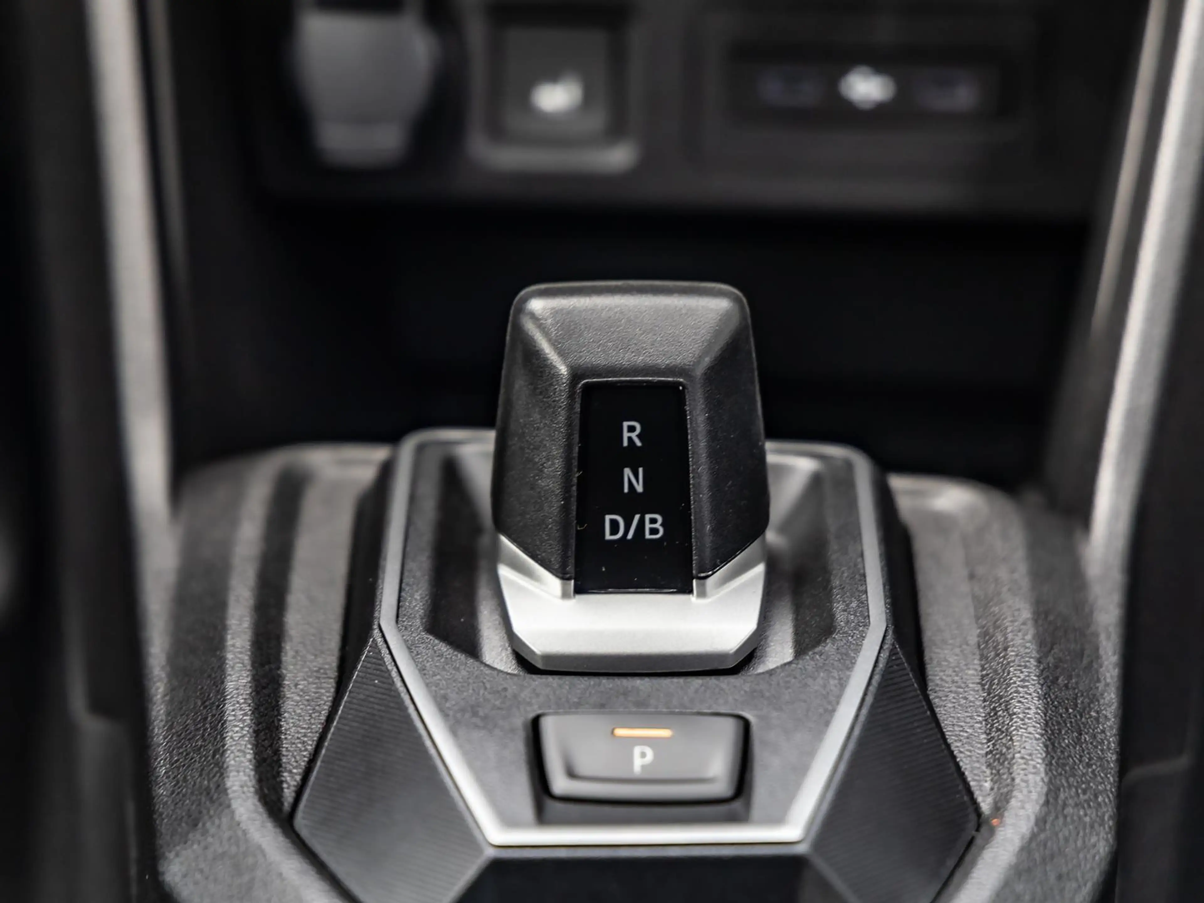 Dacia Jogger Extreme hybrid 155 NAVI SHZ PDC KLIMA BT ZV — photo 12