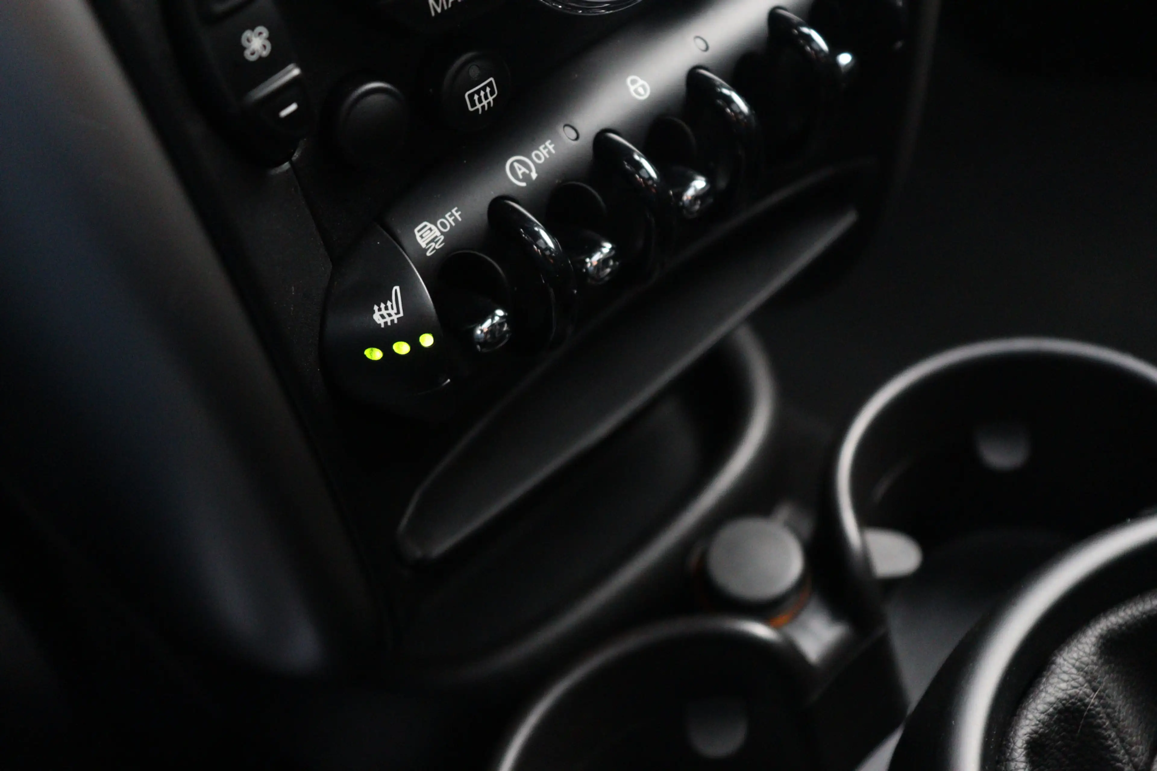 MINI Cooper Countryman 1.6 Pepper | Pano | PDC | Lichtmetaal | — photo 24