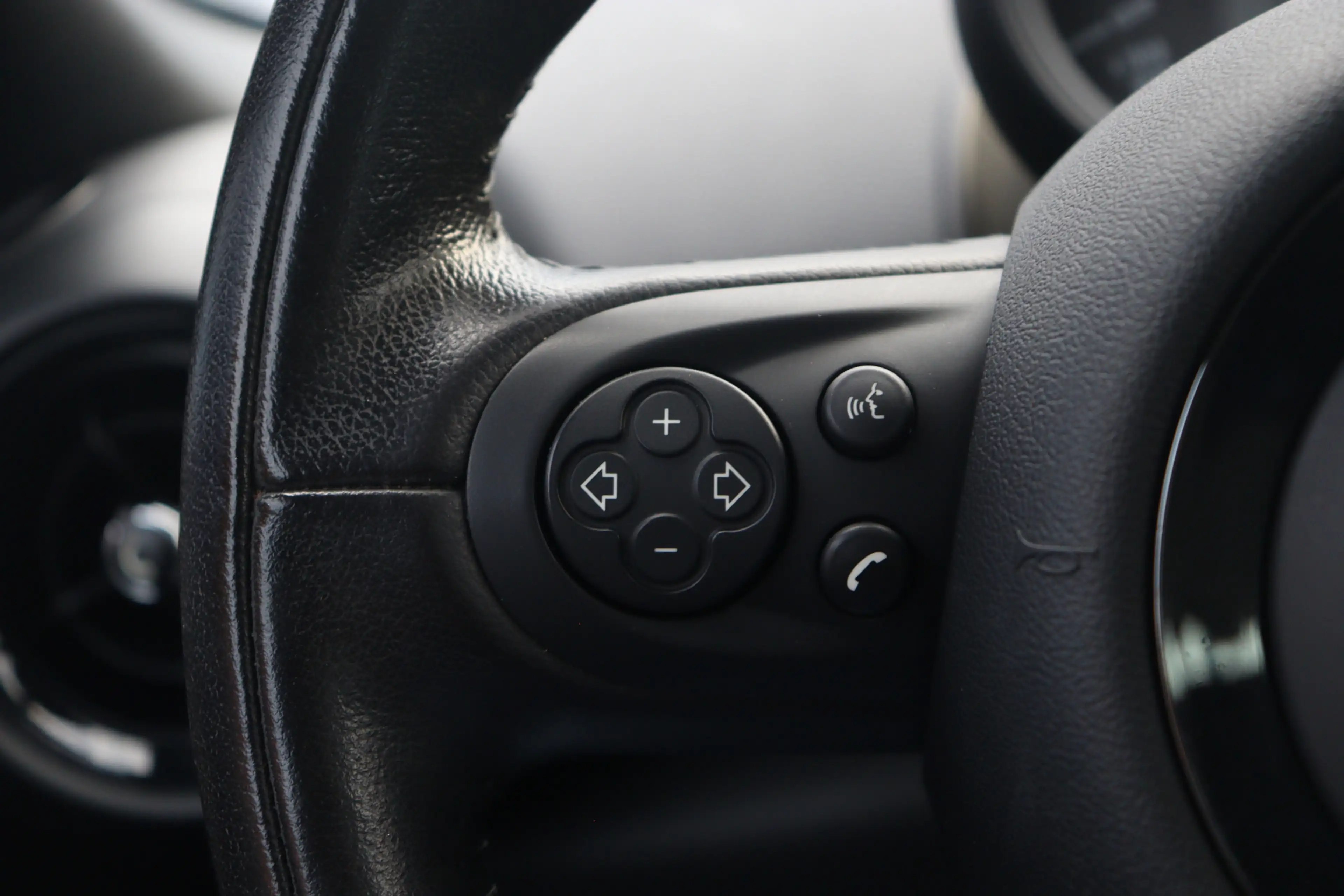 MINI Cooper Countryman 1.6 Pepper | Pano | PDC | Lichtmetaal | — photo 17