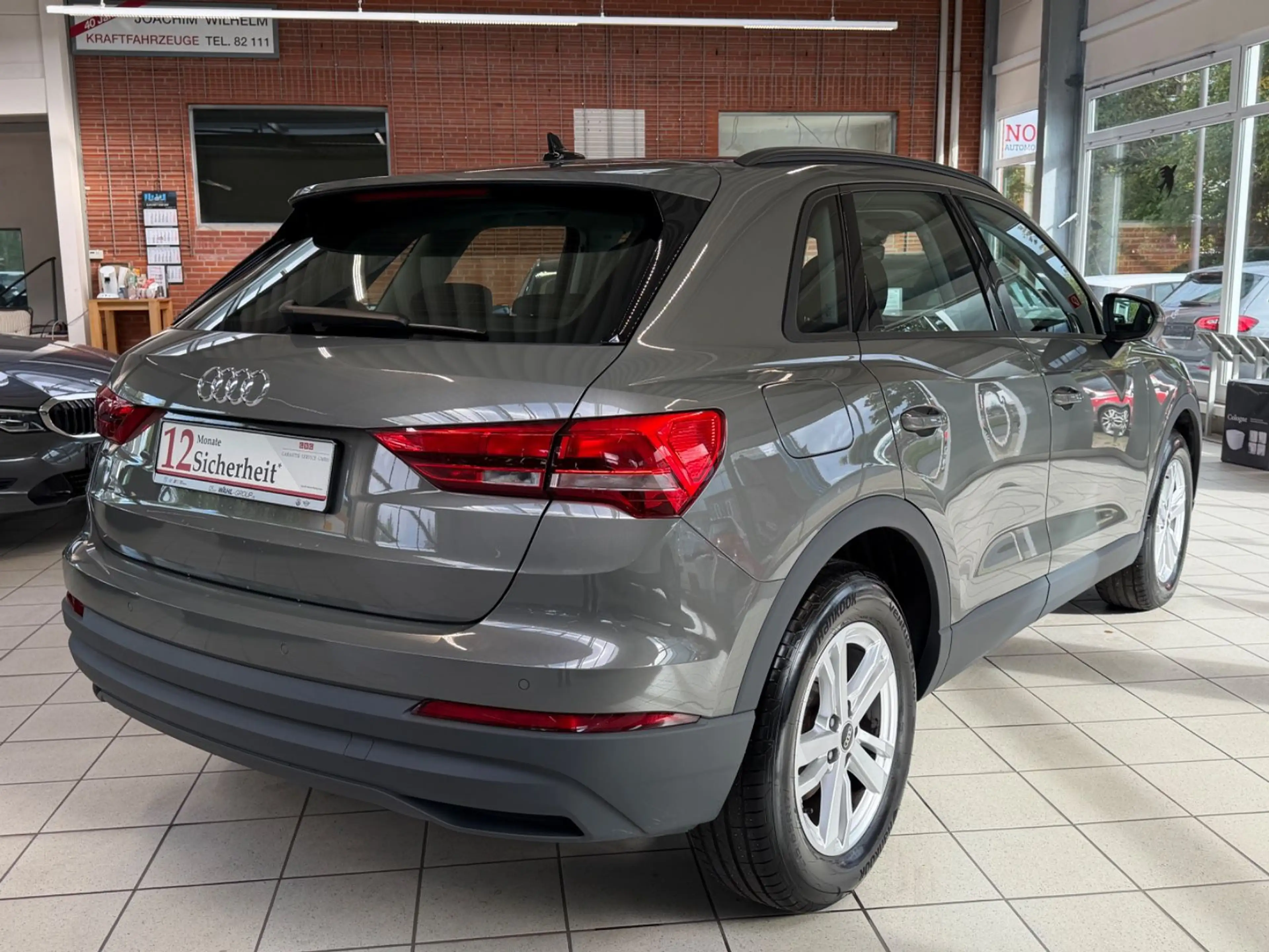 Audi Q3 35 TDI S-tronic | Virtual | 1Hd | Spur | PDC — photo 8