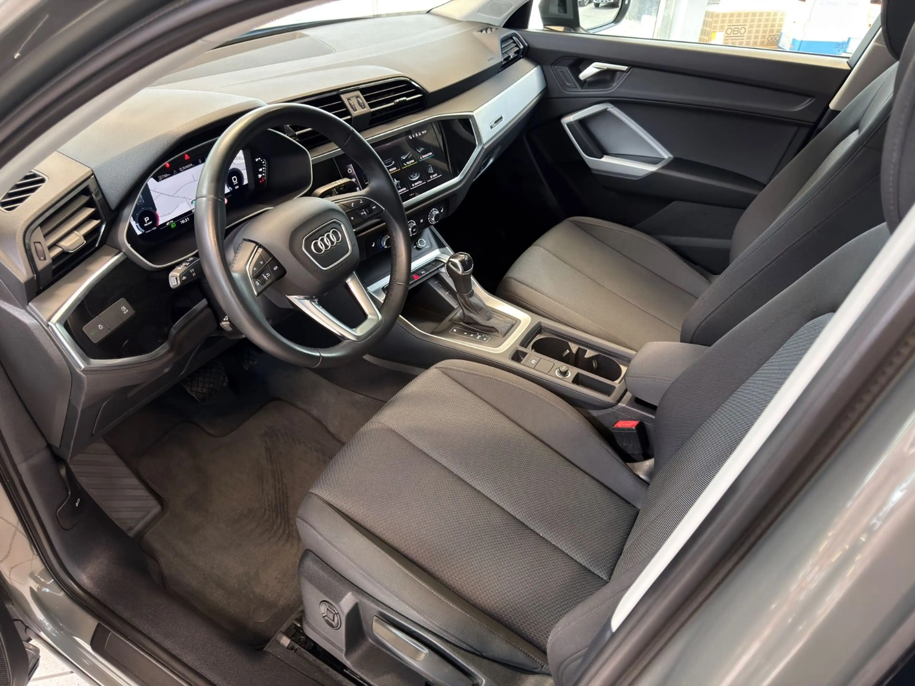 Audi Q3 35 TDI S-tronic | Virtual | 1Hd | Spur | PDC — photo 14