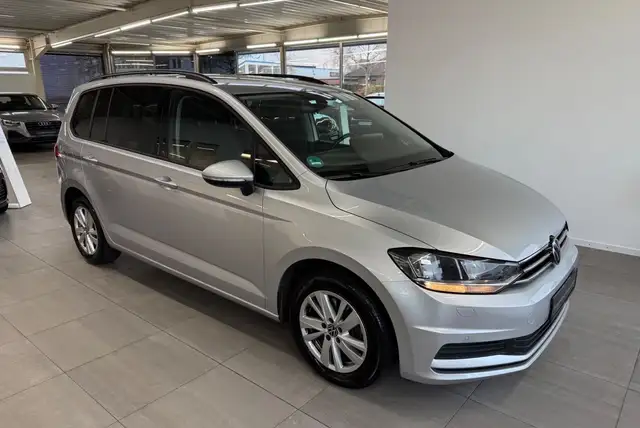 Volkswagen Touran *Comfort*ACC*Navi*Sitzh*App-Con*7-Sitze*