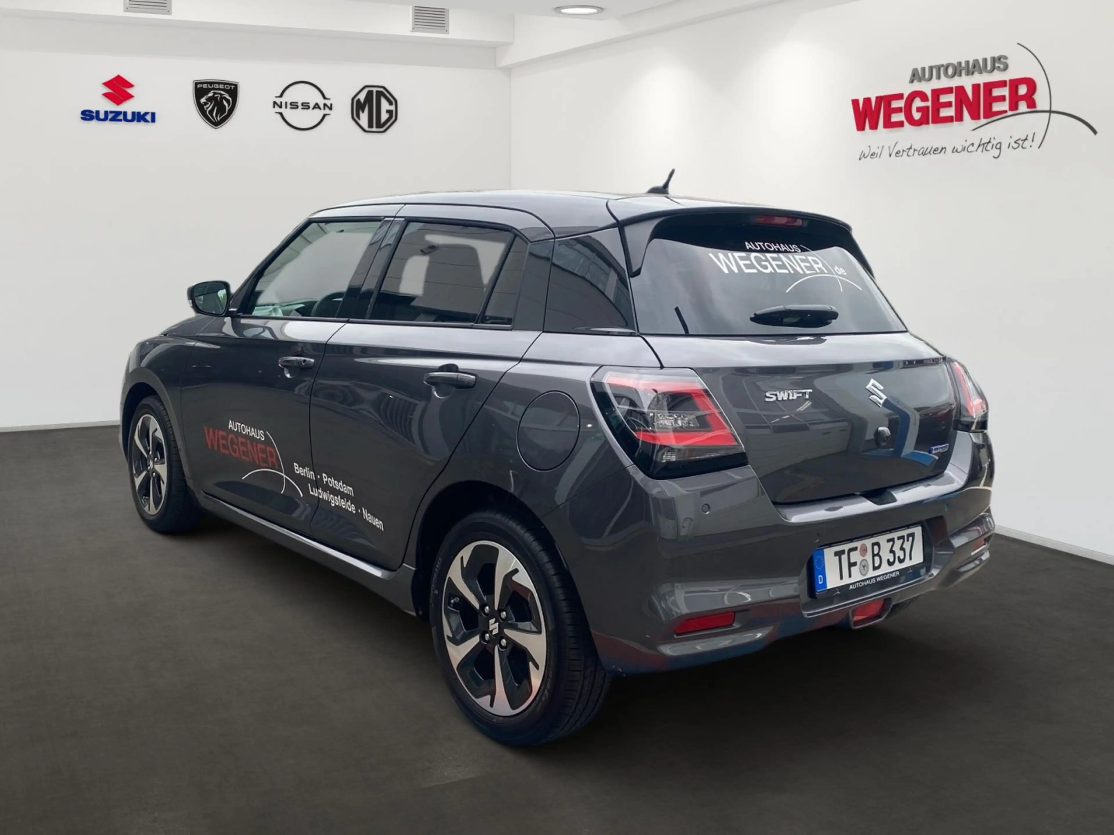 Suzuki Swift SWIFT COMFORT HYBRID ACC*Navi*LED*PDC — photo 4