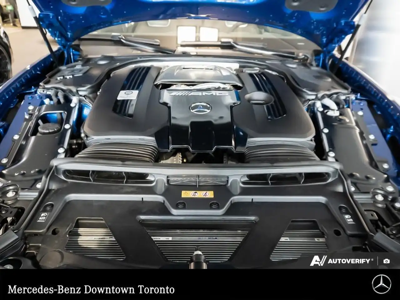 Mercedes-Benz SL снимка Mercedes-Benz SL
