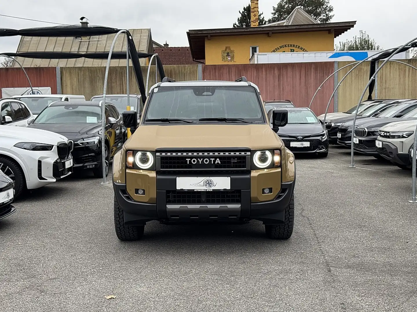 Toyota Land Cruiser Landcruiser 2,8 D-4D 4WD First Edition Aut. "Li... Béžová - 2