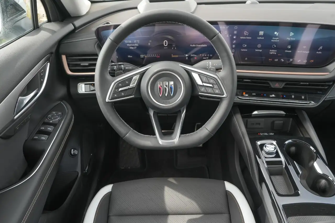 Buick Envision photo Buick Envision