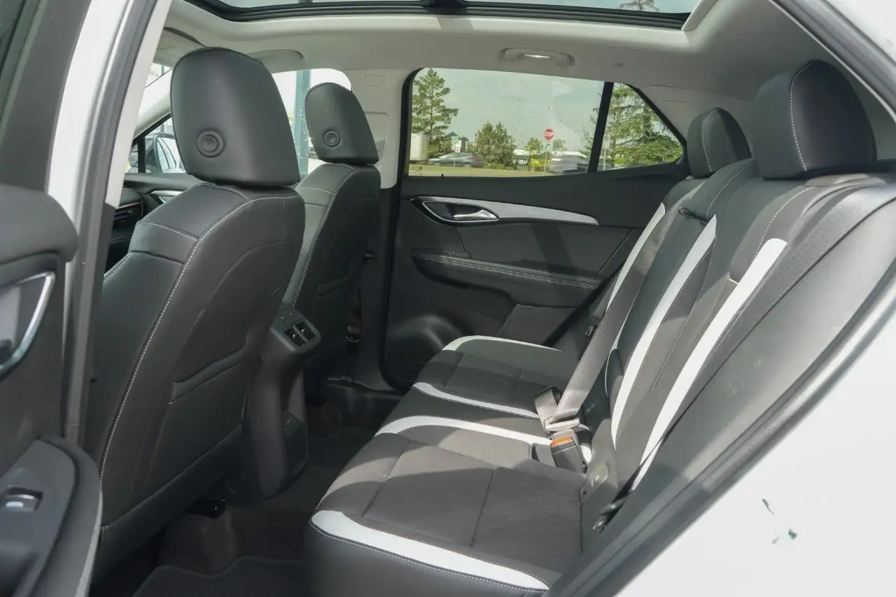 Buick Envision photo Buick Envision