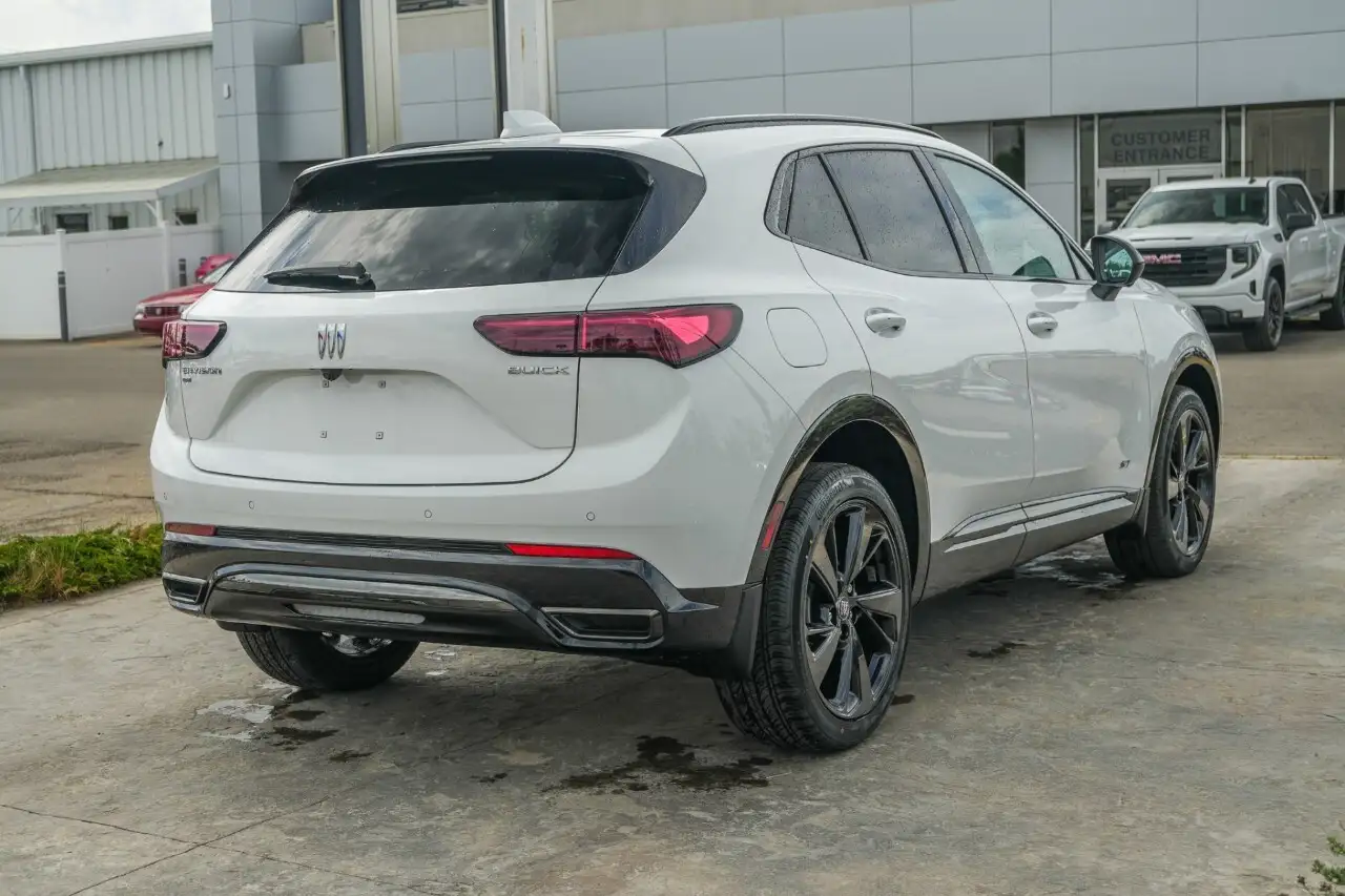 Buick Envision photo Buick Envision