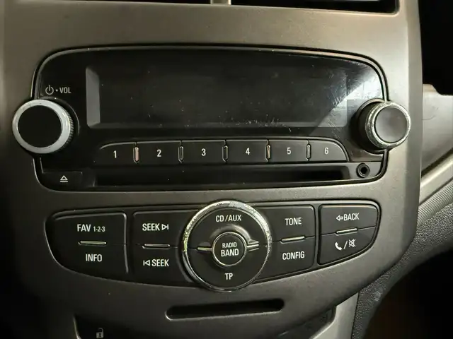 Chevrolet Aveo view 11