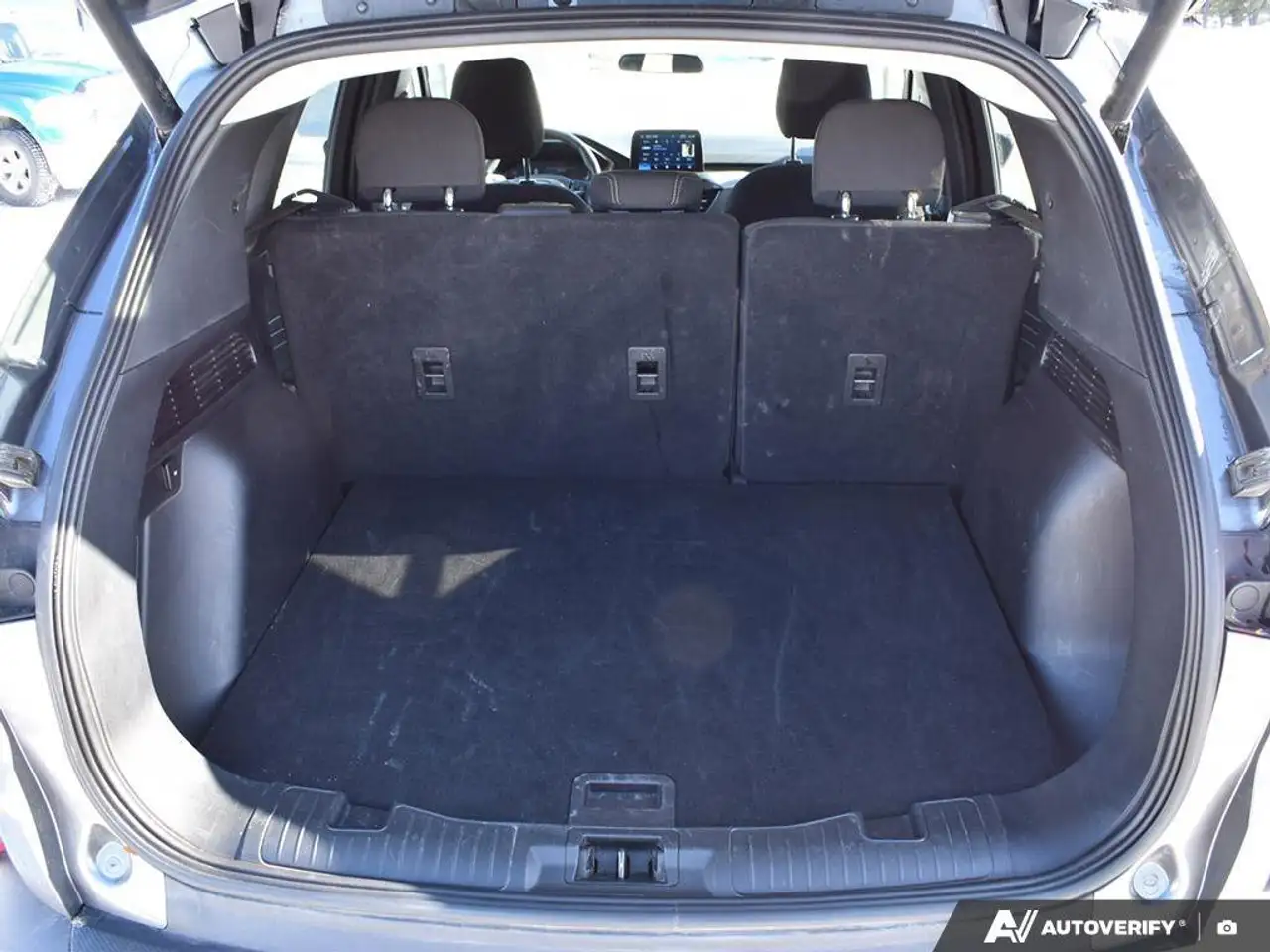 Ford Escape снимка Ford Escape