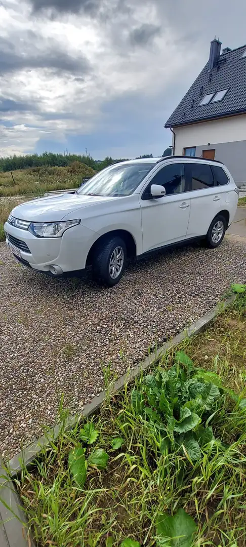 Mitsubishi Outlander 2.2 DI-D 2WD Plus - 1