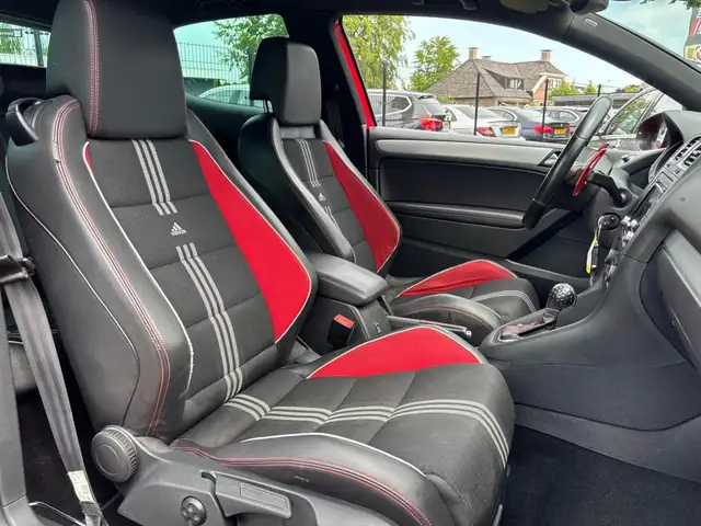Volkswagen Golf view 11