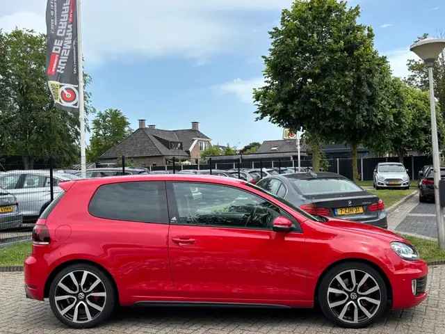 Volkswagen Golf view 5