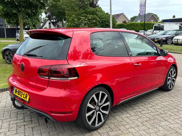 Volkswagen Golf view 6