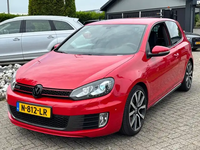 2012 Volkswagen Golf in Red for sale