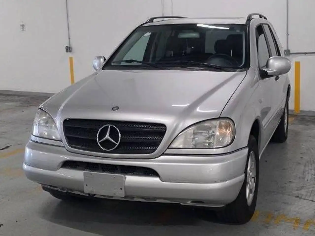 2000 Mercedes-Benz M-Class