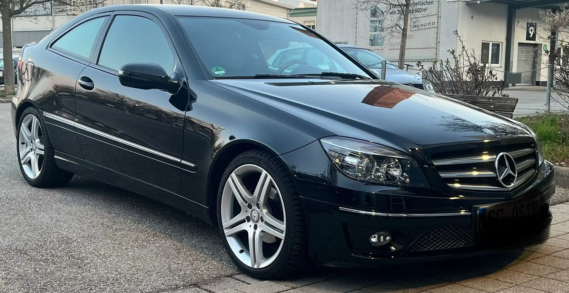 Mercedes-Benz CLC CLC 180 Kompressor Czarny - 1