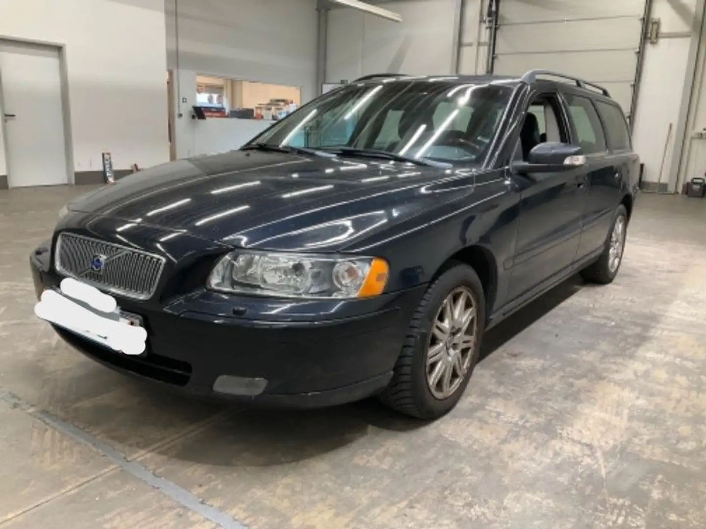 Volvo V70 2.4 Edition Sport, AHK,LEDER,KLIMA Automati Schwarz - 1