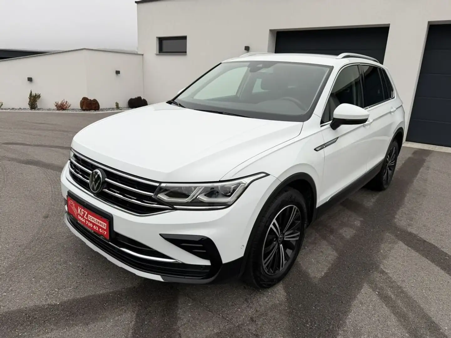 Volkswagen Tiguan Elegance 4Motion DSG/AHK/Matrix/Virtual Weiß - 1