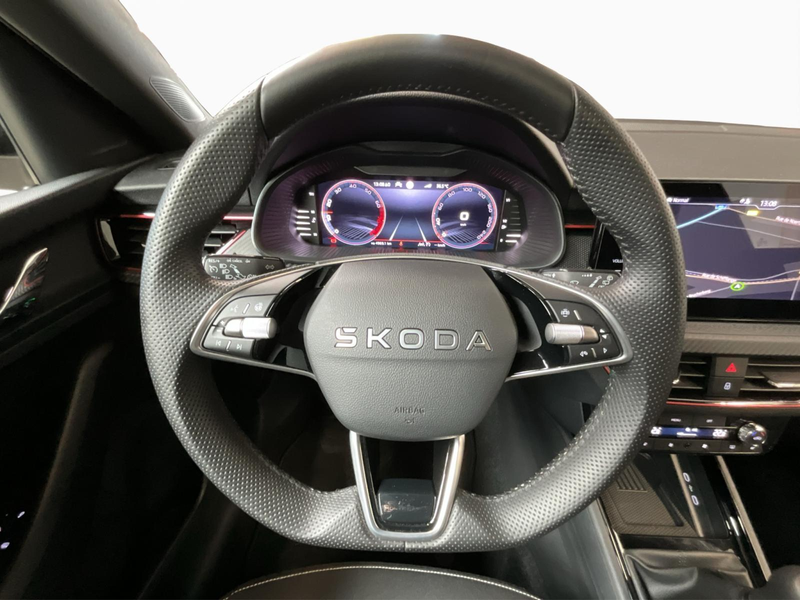 Skoda Scala Monte-Carlo+BVM+LED+Navi — photo 12