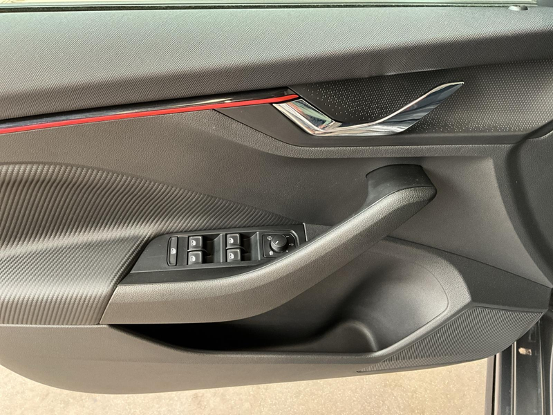 Skoda Scala Monte-Carlo+BVM+LED+Navi — photo 10