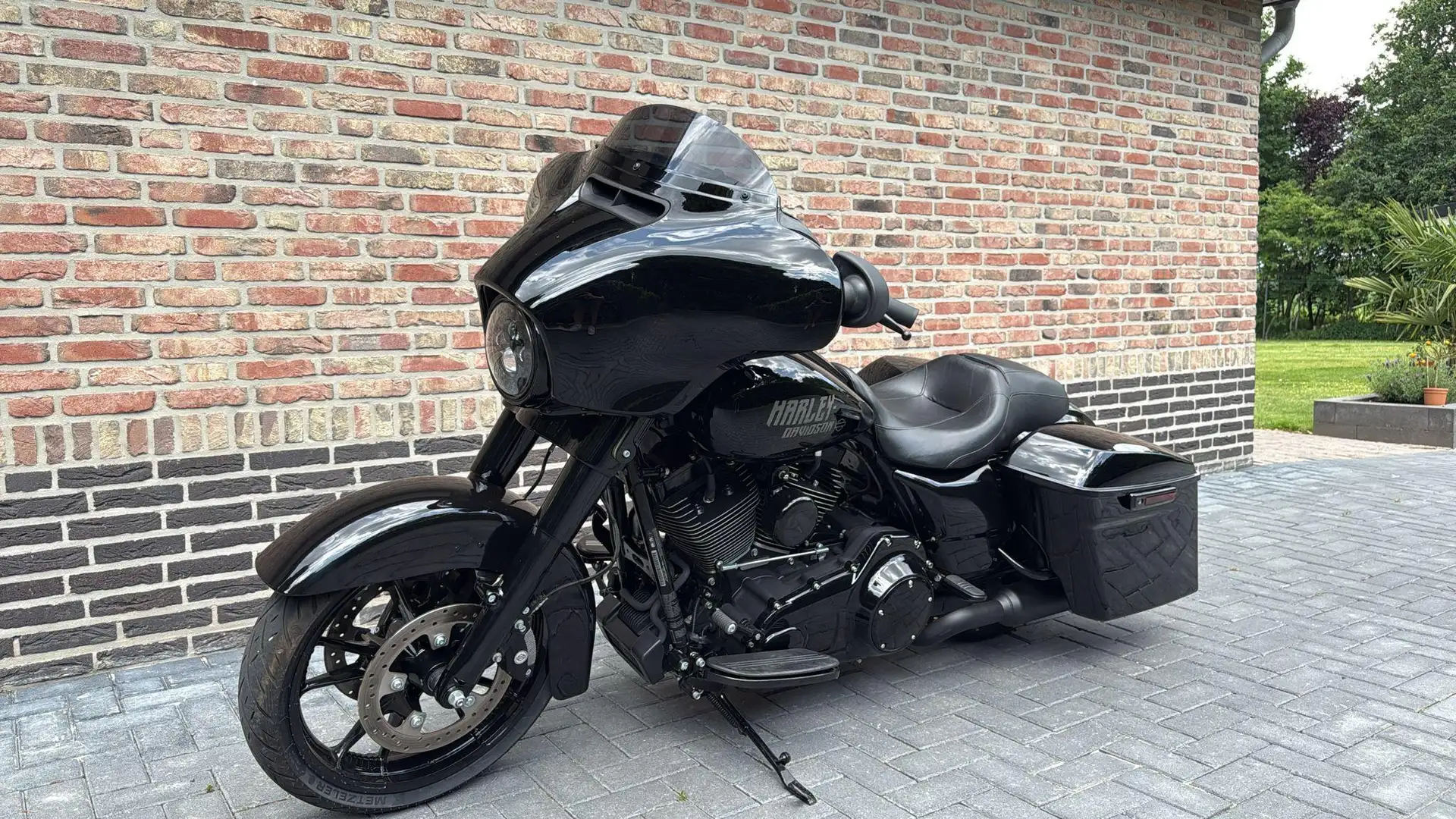 Harley-Davidson Street Glide 103 FLHXS Special CVO Streetglide - 2