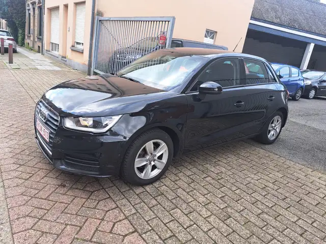 Audi A1 A1 Sportback 1.4 TDi Design 12 MOIS DE GARANTIE